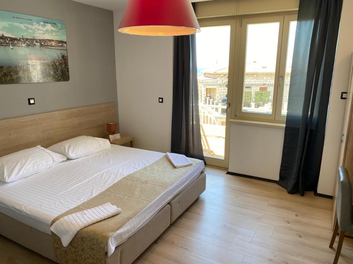 Villas Arbia - Magdalena By The Beach Banjol Ngoại thất bức ảnh