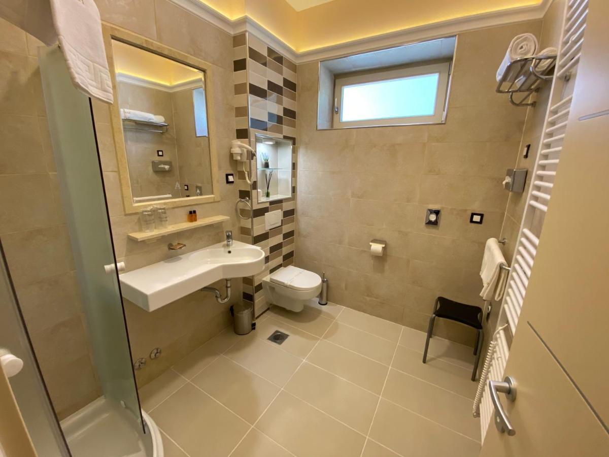 Villas Arbia - Magdalena By The Beach Banjol Ngoại thất bức ảnh